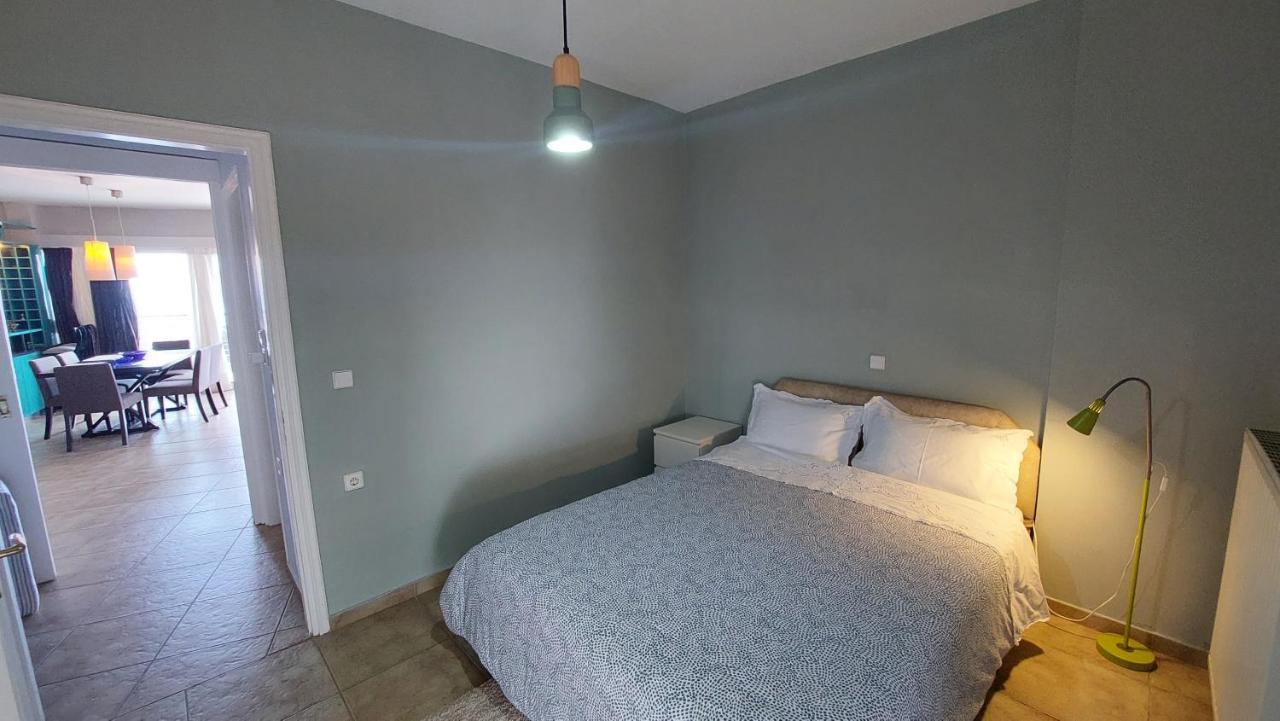 Vicky'S Place Artemida  Bagian luar foto